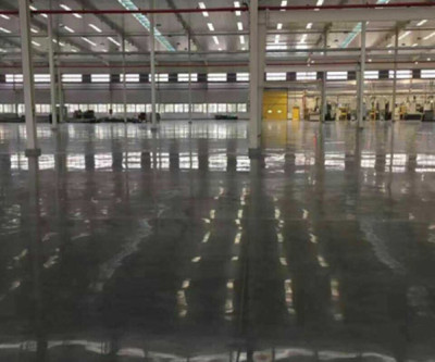 黑龍江哈爾濱市車庫環(huán)氧地坪鋪設